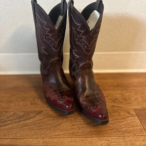 Laredo cowboy boot